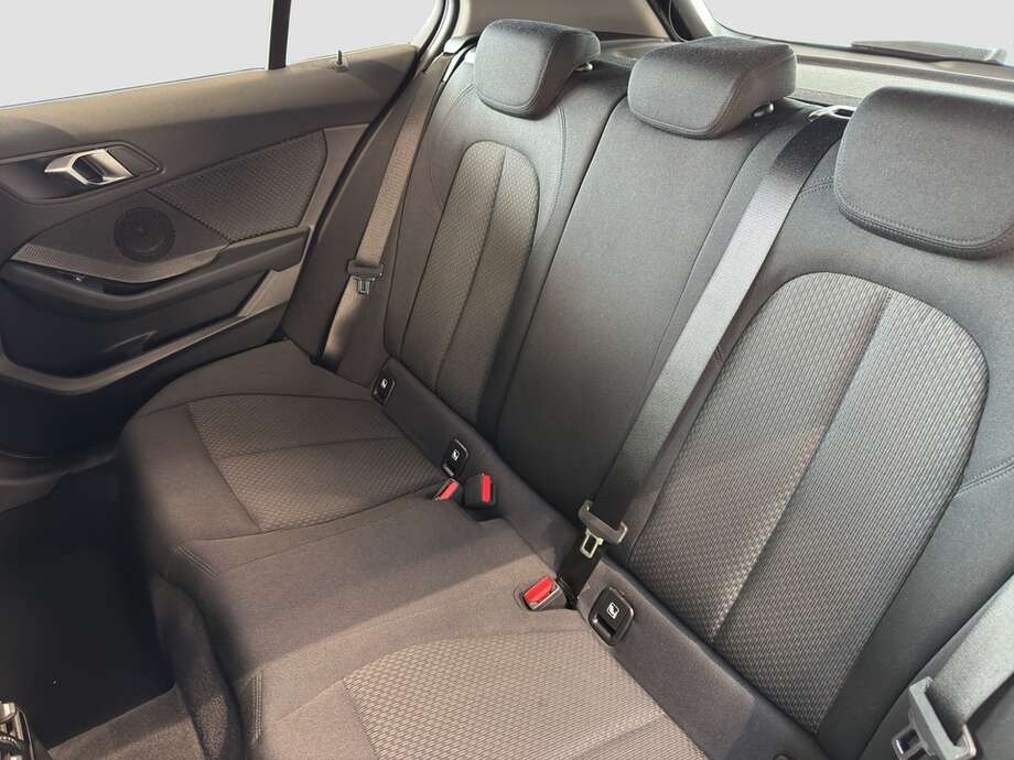 BMW 116i (Bild 5/20)
