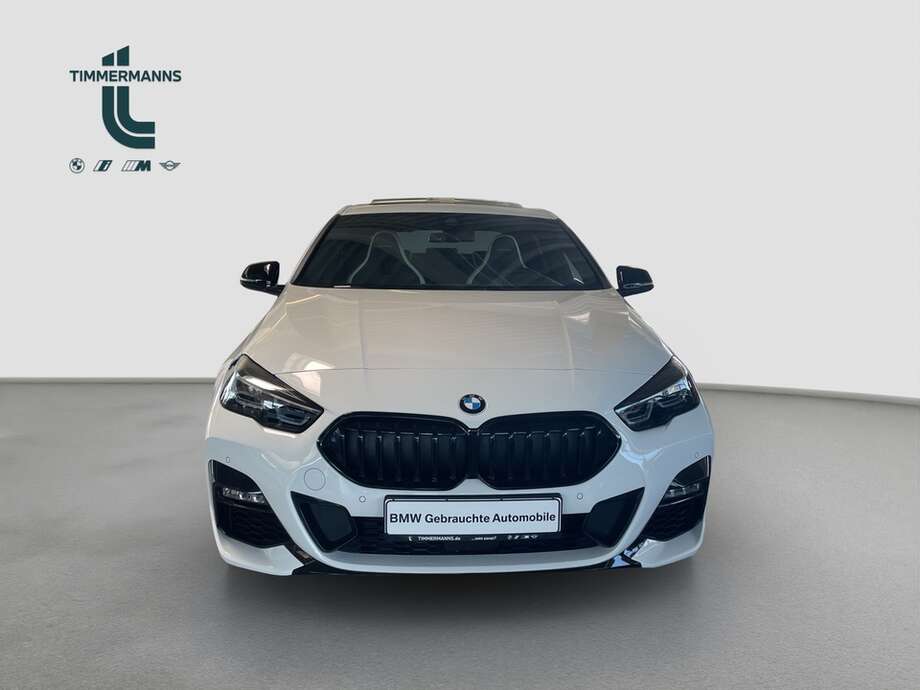 BMW 220 Gran Coupé (Bild 17/18)