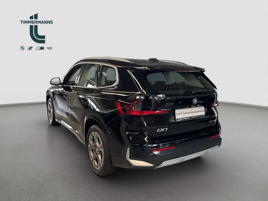 BMW iX1 xDrive30 (Bild 7/15)