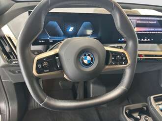 BMW iX (Bild 3/19)