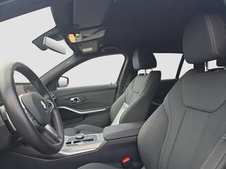 BMW 320d (Bild 1/18)