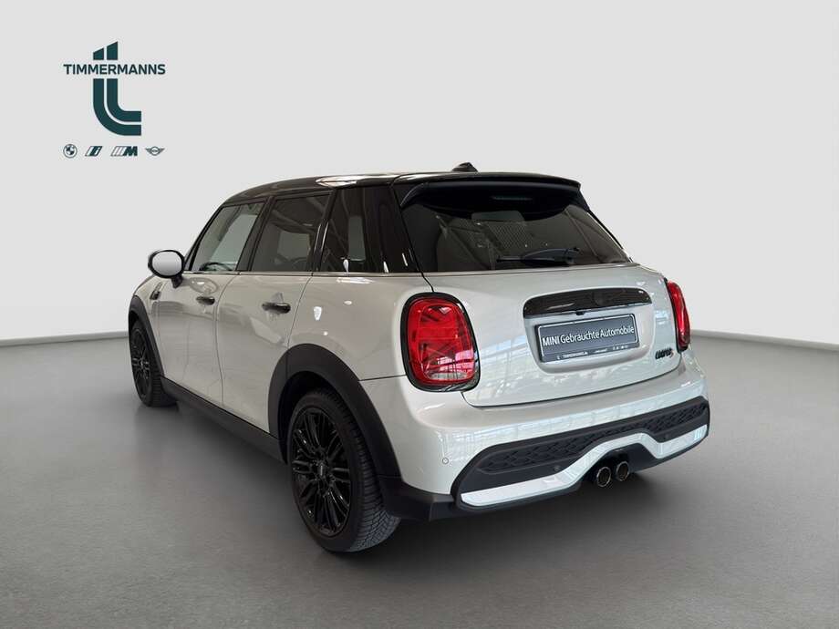 MINI Cooper S (Bild 11/17)