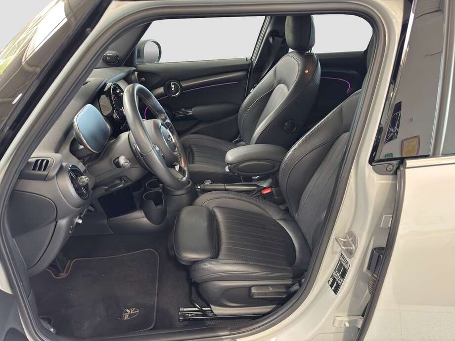 MINI Cooper S (Bild 16/17)