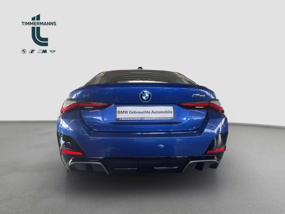 BMW i4 (Bild 12/17)