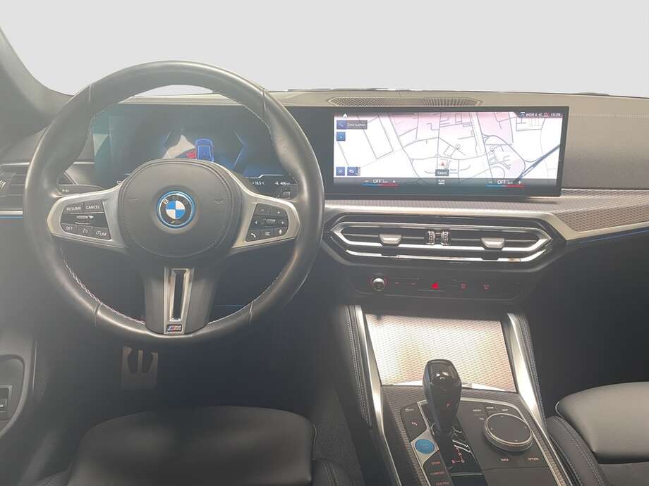 BMW i4 (Bild 4/17)