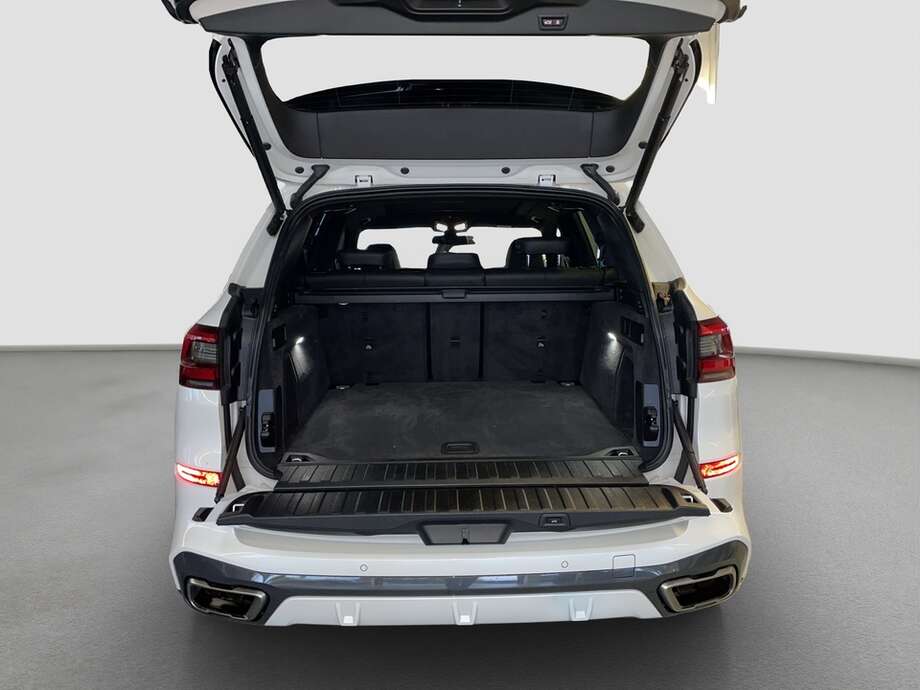 BMW X5 (Bild 7/15)
