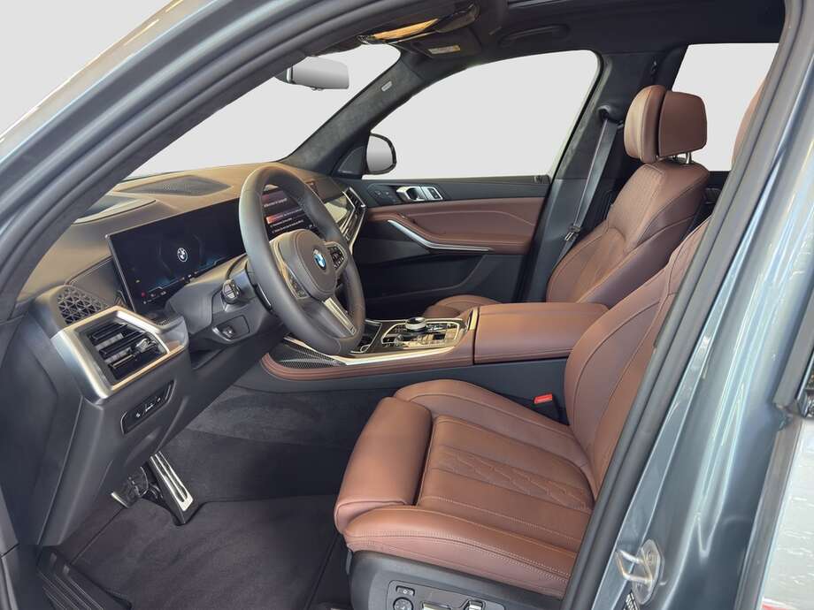 BMW X7 xDrive40d (Bild 2/2)