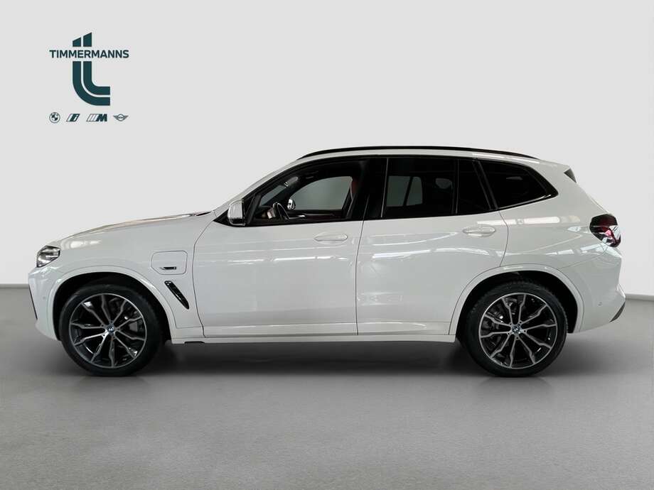 BMW X3 (Bild 8/15)