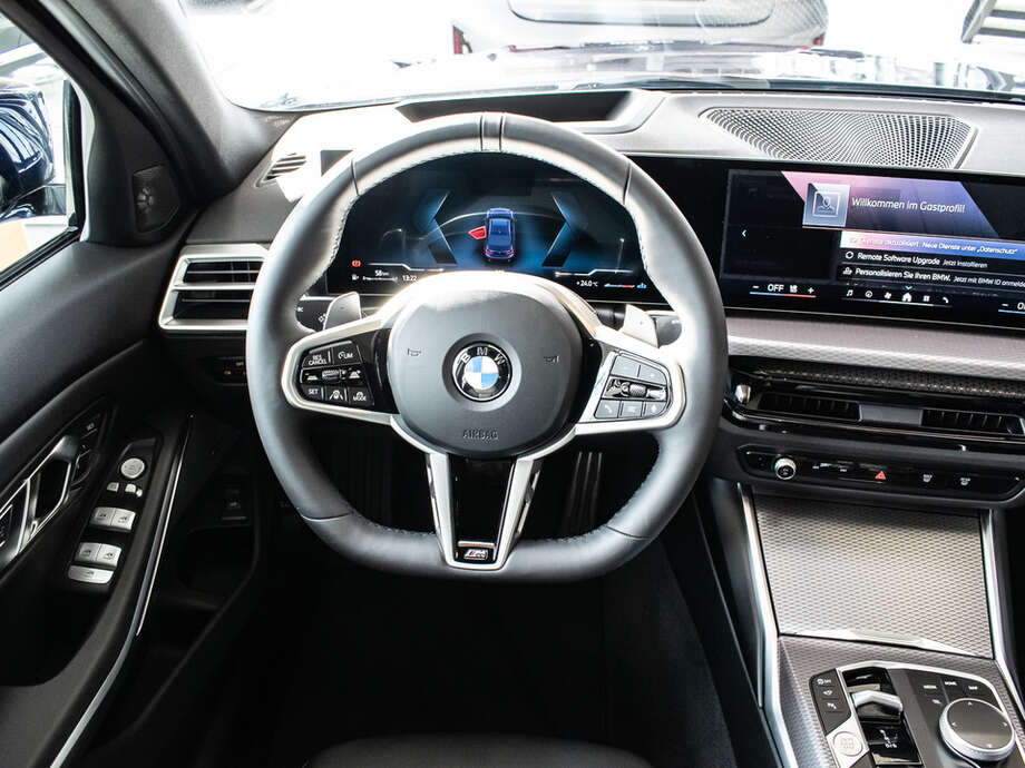 BMW 330d xDrive (Bild 17/19)