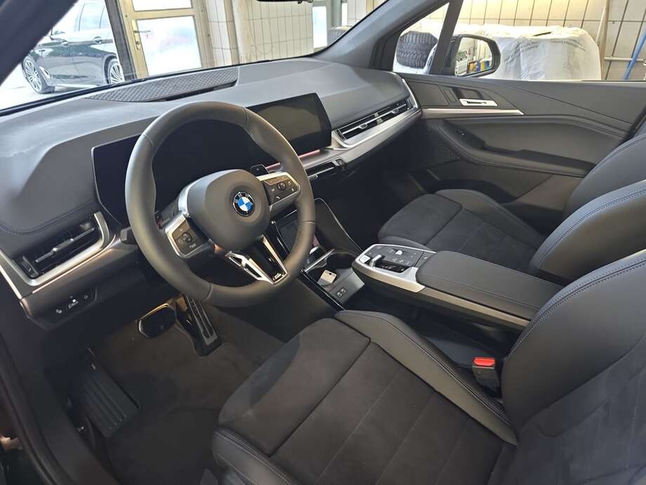 BMW 218 Active Tourer (Bild 9/19)