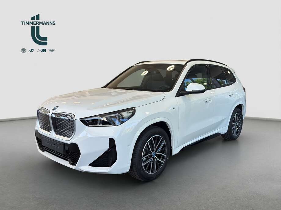 BMW iX1 eDrive20 (Bild 1/14)