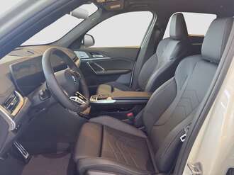 BMW iX1 eDrive20 (Bild 2/14)