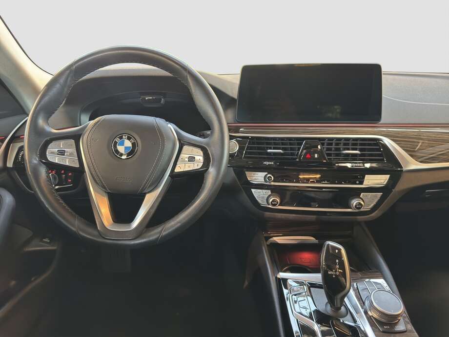 BMW 530 (Bild 13/23)