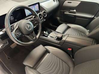 Mercedes-Benz B 180 (Bild 1/15)