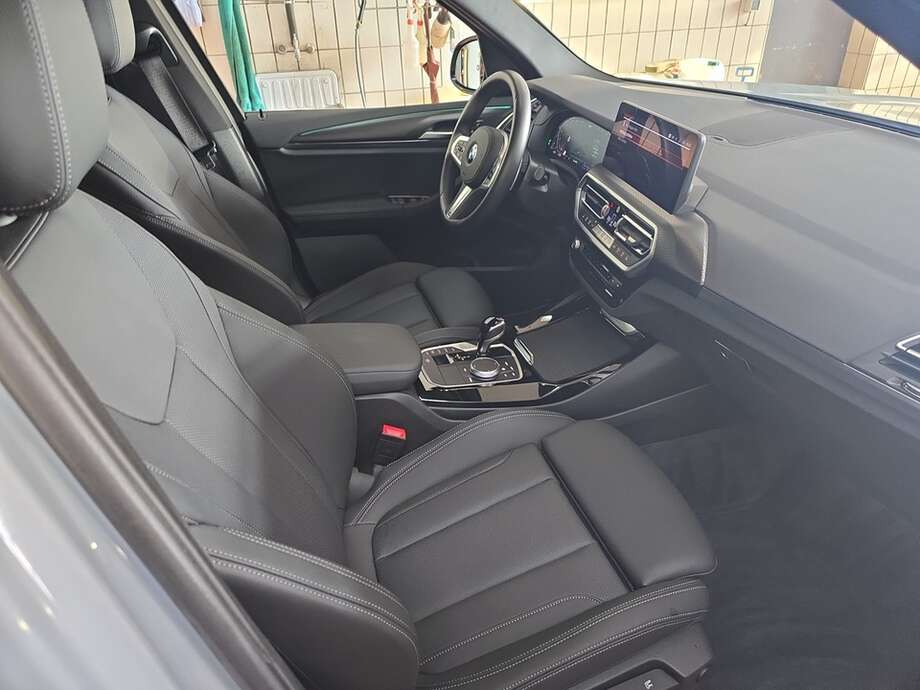 BMW X3 (Bild 8/19)