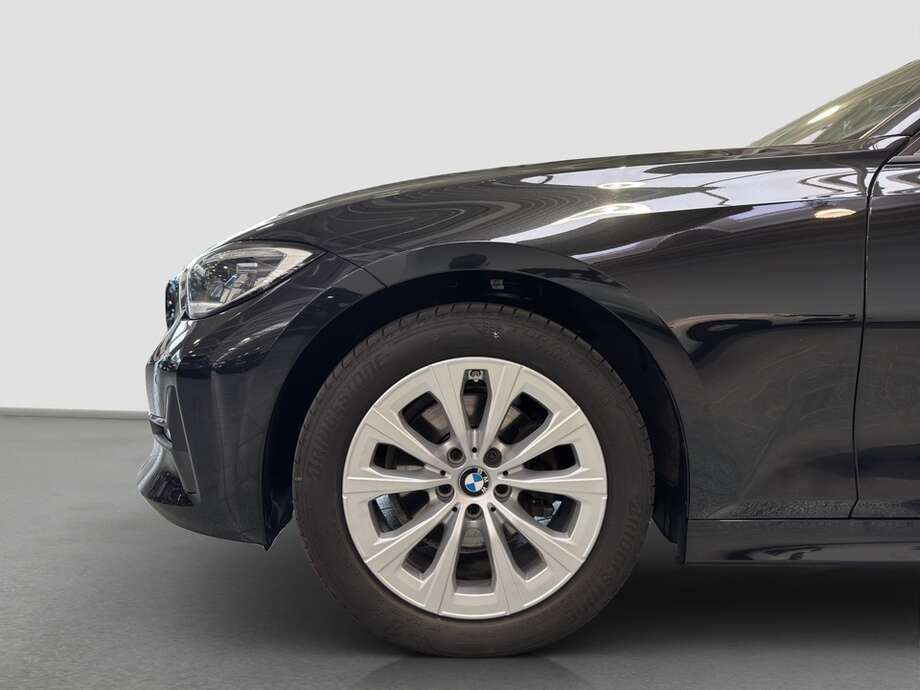 BMW 320d (Bild 22/22)