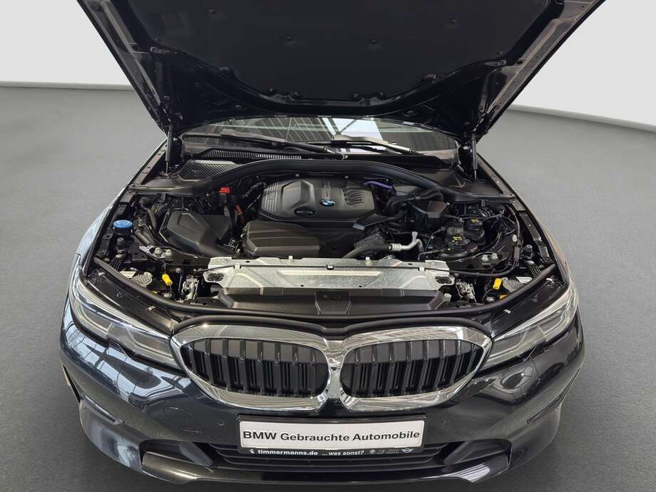 BMW 320d (Bild 15/22)