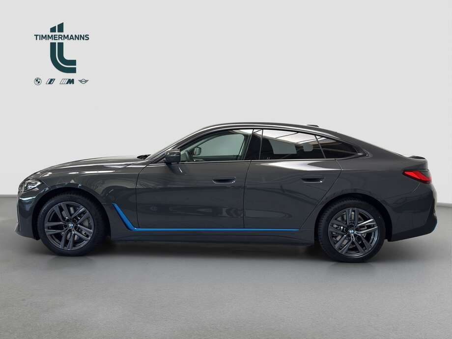BMW i4 (Bild 10/17)