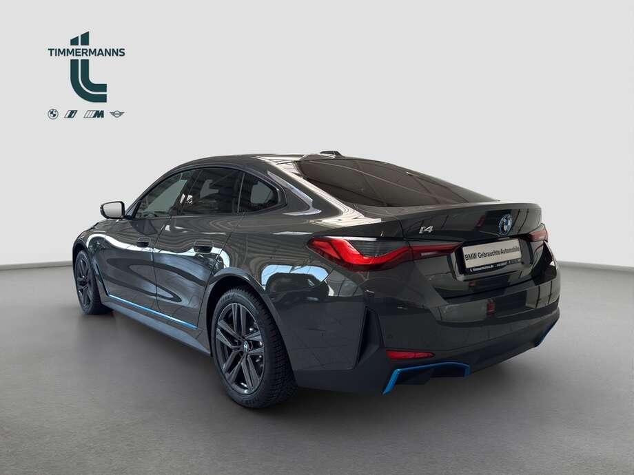 BMW i4 (Bild 11/17)