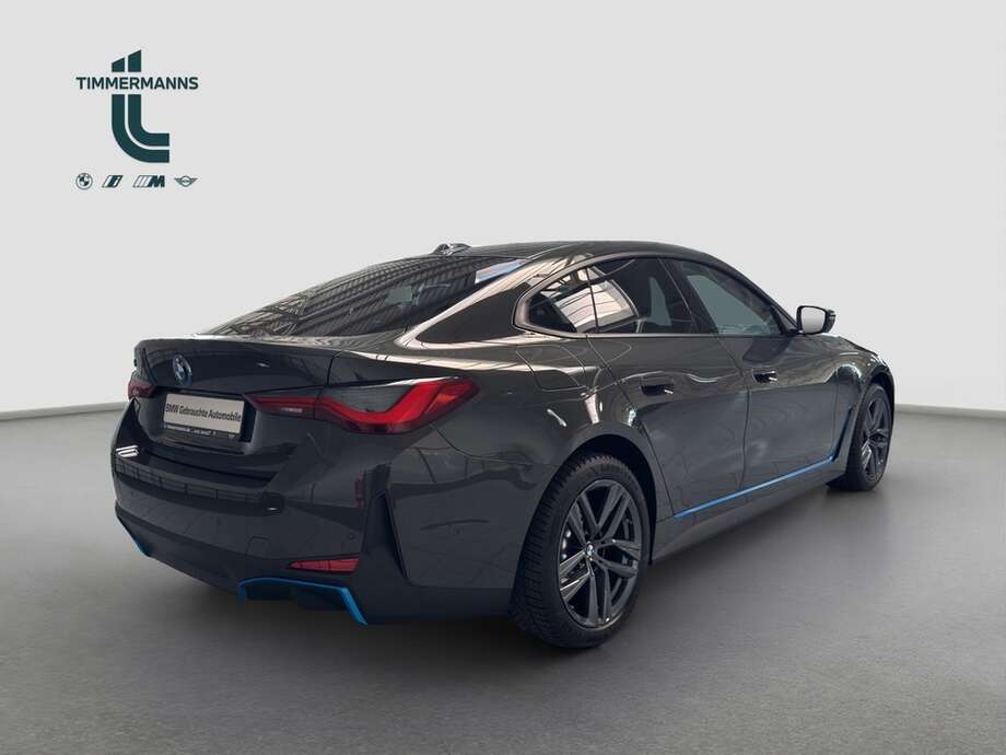 BMW i4 (Bild 13/17)