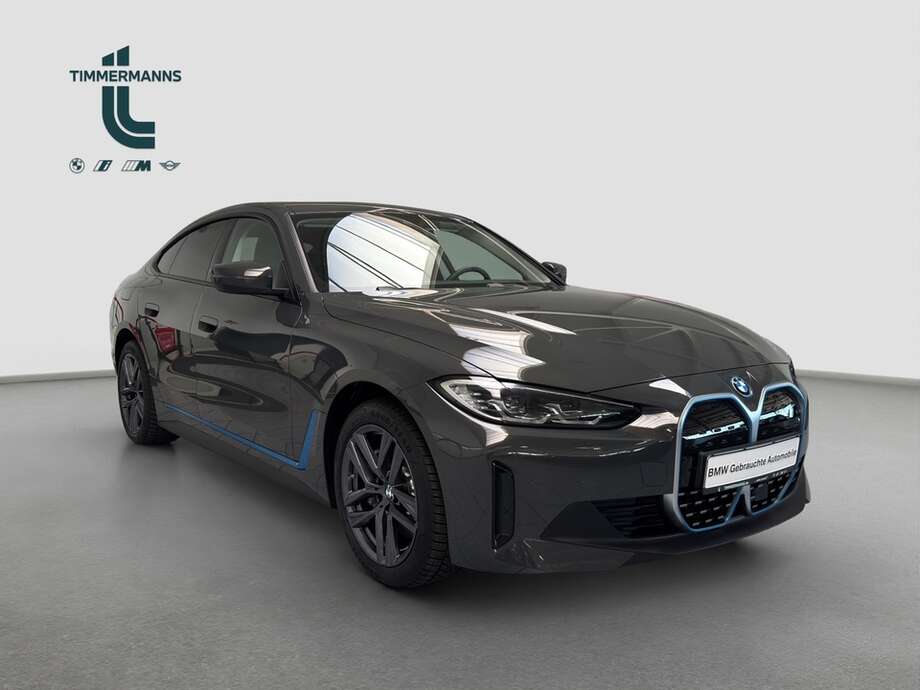 BMW i4 (Bild 15/17)