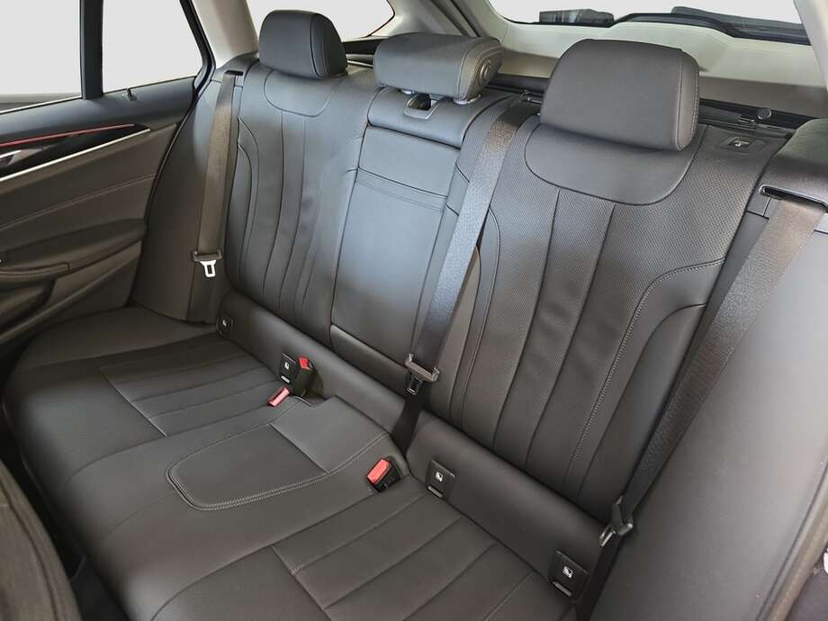 BMW 530i xDrive (Bild 6/19)