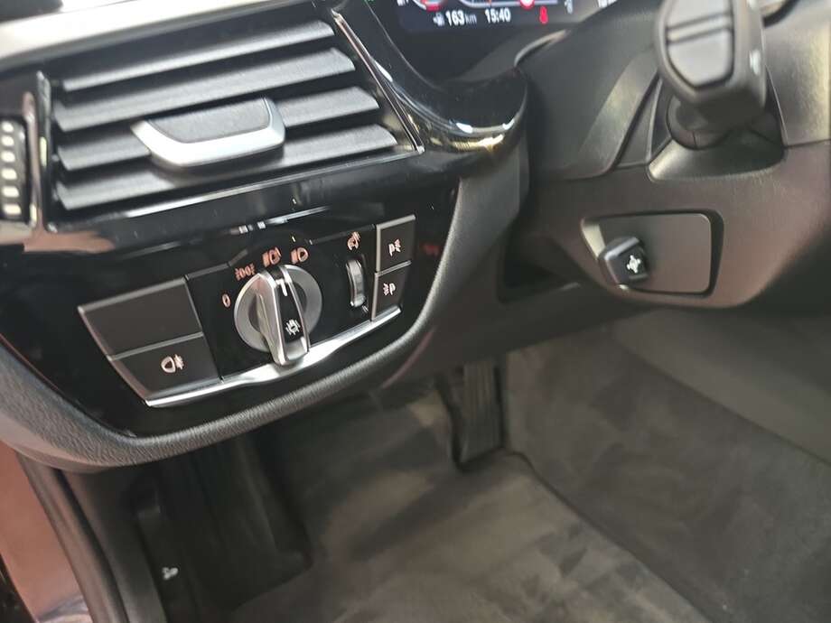 BMW 530i xDrive (Bild 9/19)