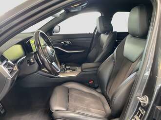 BMW 330e (Bild 1/17)