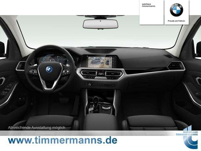 BMW 330e (Bild 4/5)