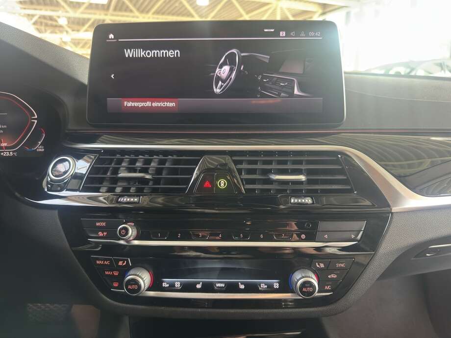 BMW 530d (Bild 8/20)