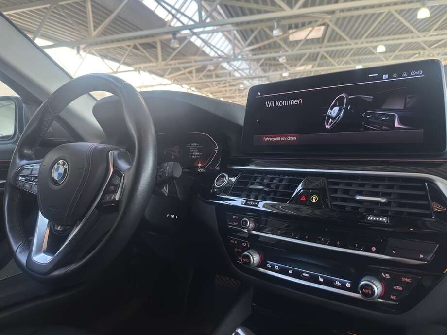 BMW 530d (Bild 9/20)