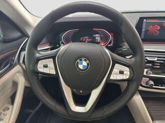 BMW 530d (Bild 2/17)