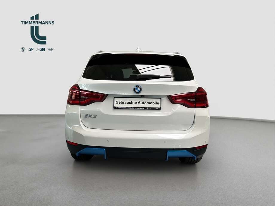 BMW iX3 (Bild 10/15)