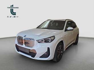BMW iX1 eDrive20 (Bild 1/17)