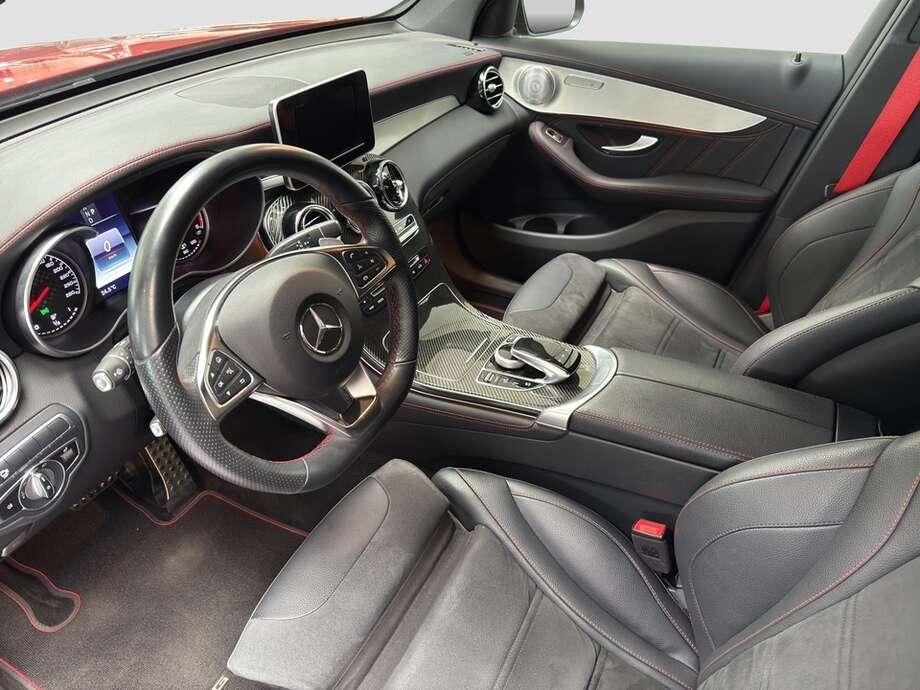 Mercedes-Benz GLC 43 AMG (Bild 2/17)