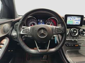 Mercedes-Benz GLC 43 AMG (Bild 3/17)