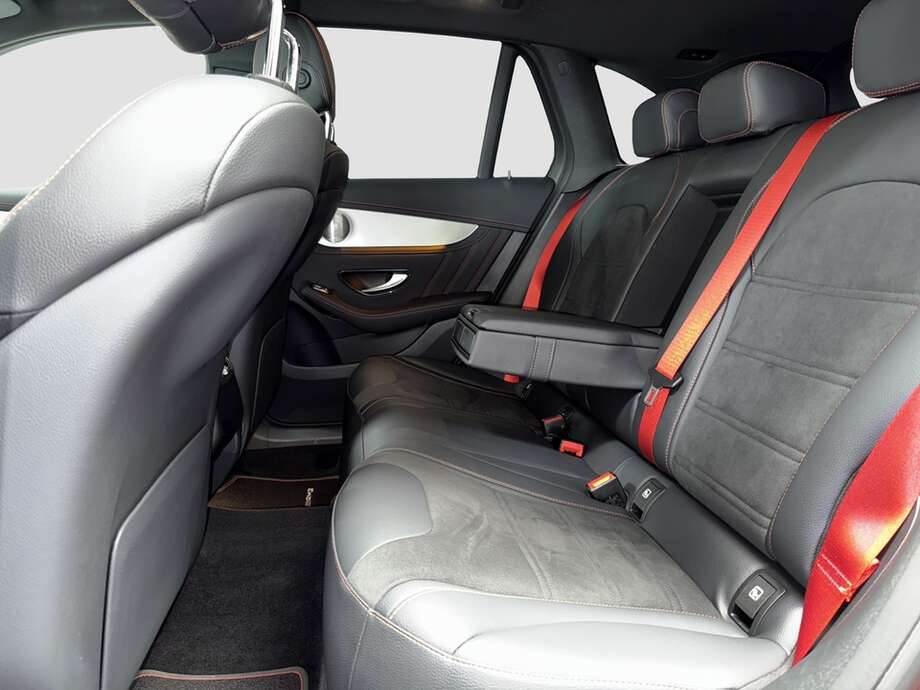 Mercedes-Benz GLC 43 AMG (Bild 5/17)