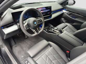 BMW 520d (Bild 2/17)