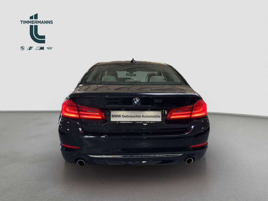 BMW 530d (Bild 12/17)
