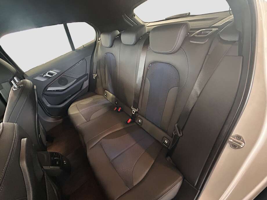 BMW 120 (Bild 14/20)