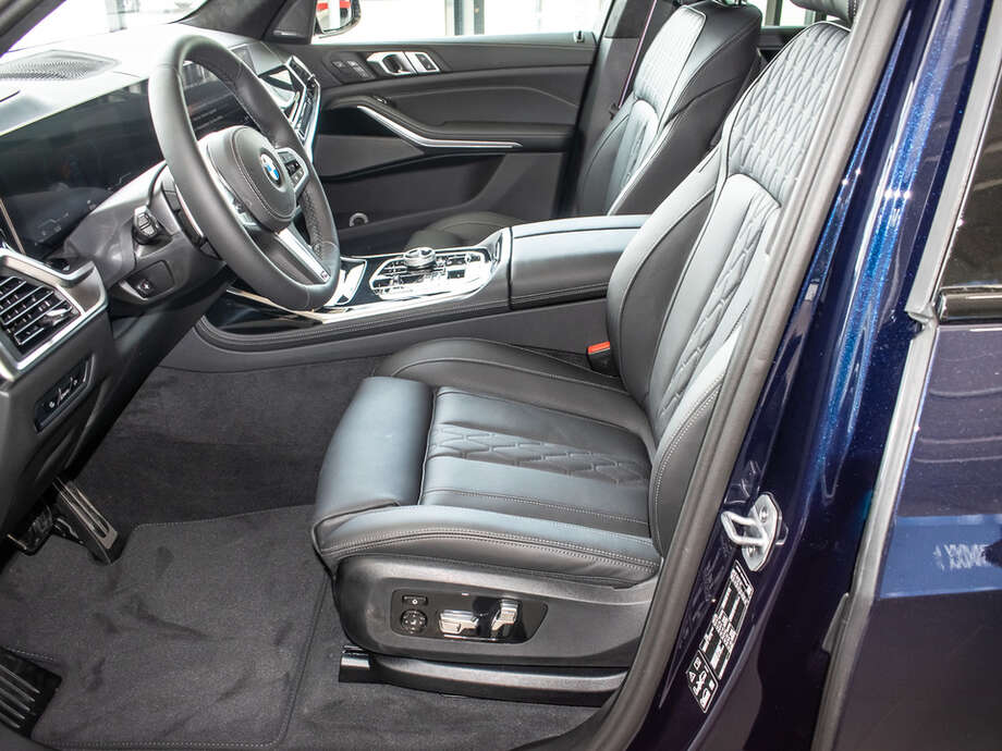 BMW X7 xDrive40d (Bild 2/19)