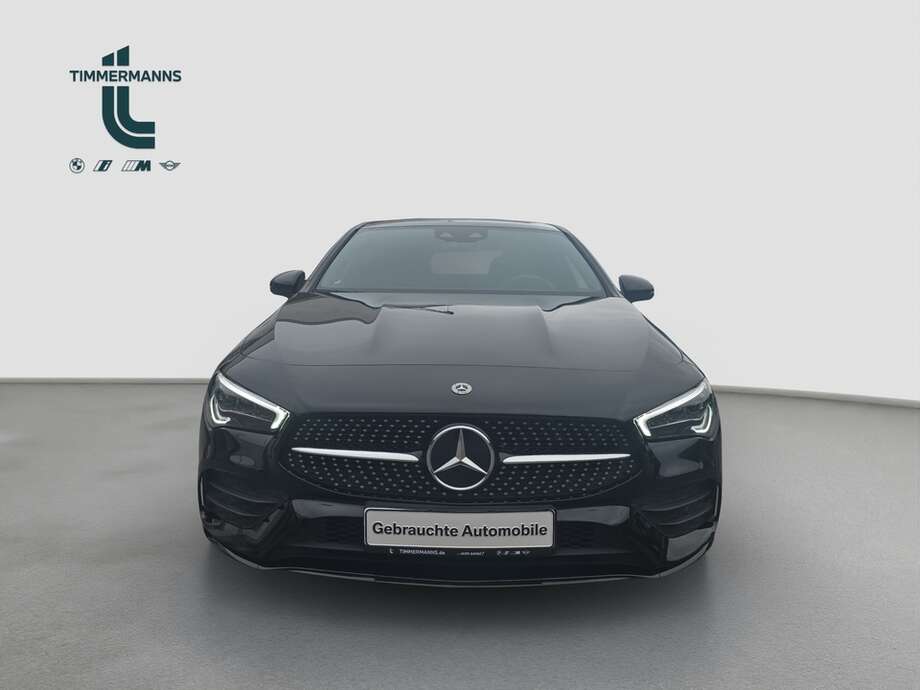 Mercedes-Benz CLA 200 (Bild 16/17)