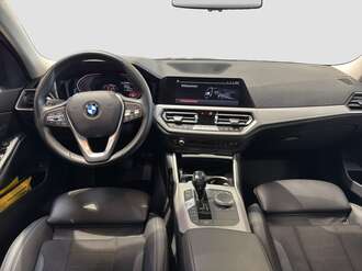 BMW 320d (Bild 3/22)