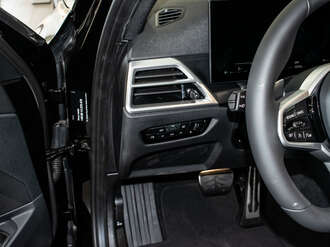 BMW 320d (Bild 2/15)
