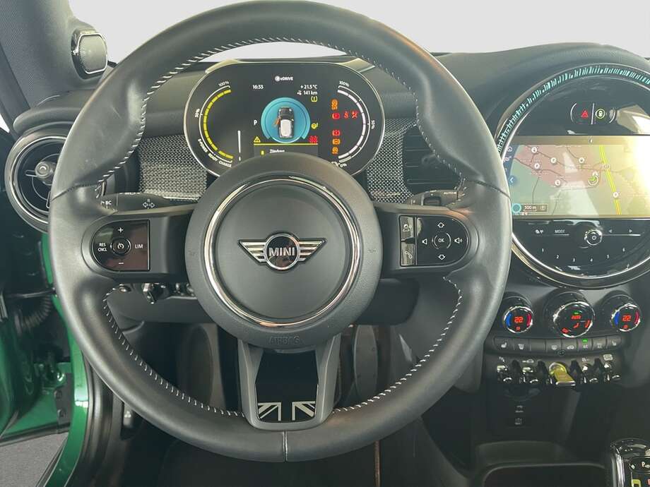 MINI Cooper SE (Bild 4/19)