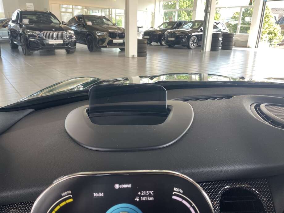 MINI Cooper SE (Bild 9/19)