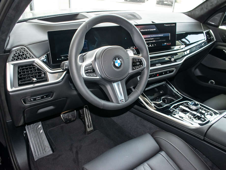 BMW X7 xDrive40d (Bild 15/19)