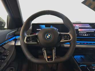 BMW i5 eDrive40 Touring (Bild 2/15)