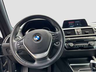 BMW 218i (Bild 2/16)