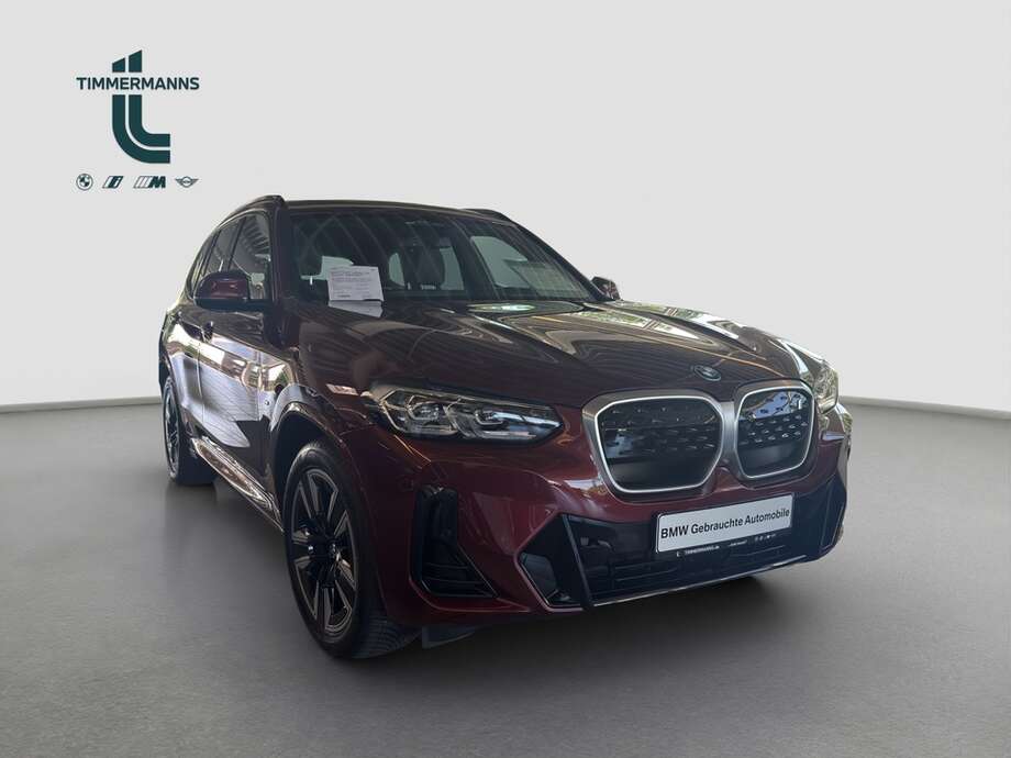BMW iX3 (Bild 12/15)
